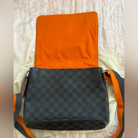 ❤️authentic lv - Picture 1 of 15